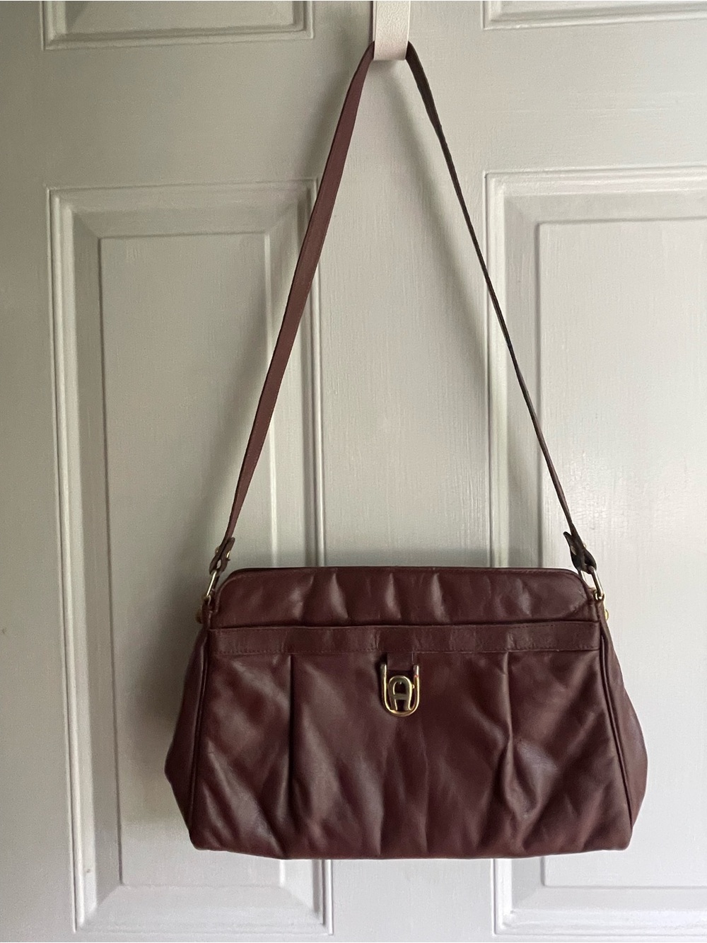 Vintage Etienne Aigner Burgundy Leather Shoulder Bag Pleated Ruched 1980s